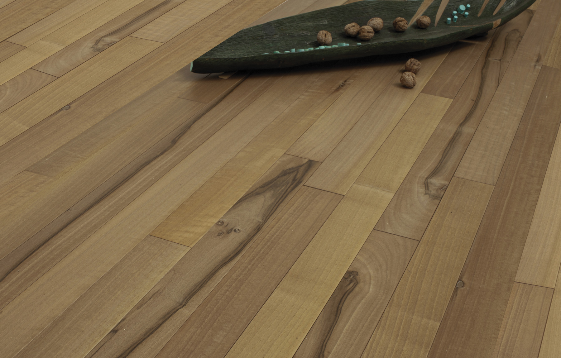 Parquet e animali domestici: cosa aspettarsi e come ridurre graffi e segni d’usura nella vita di tutti i giorni - Triveneta Parchetti